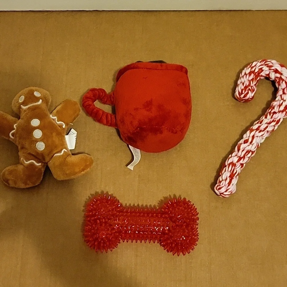 New In Box: PetShoppe 4 Piece Dog Toy Gift Set